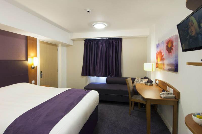 Premier Inn Lichfield North East Εξωτερικό φωτογραφία